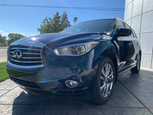 Used 2015 INFINITI QX60 AWD w/ Deluxe Touring Package image 3