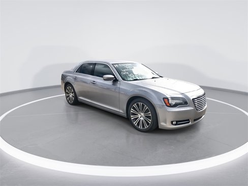 Used 2014 Chrysler 300 S w/ Light Group image 2
