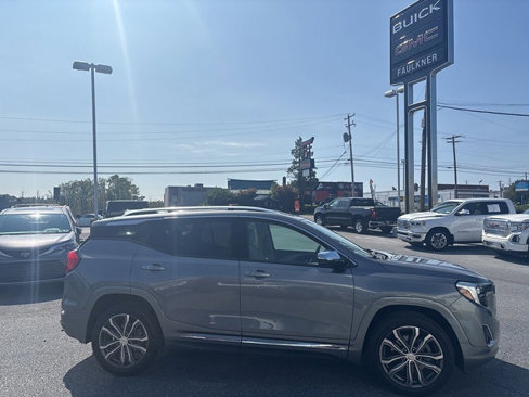 Used 2019 GMC Terrain Denali w/ Advanced Safety Package image 3