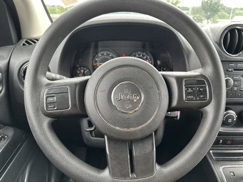 Used 2017 Jeep Compass Sport w/ Power Value Group image 17