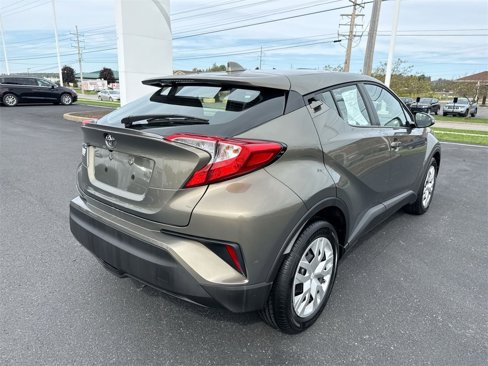 Used 2021 Toyota C-HR LE image 8