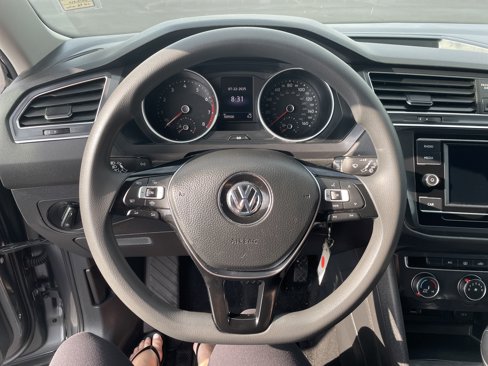 Used 2019 Volkswagen Tiguan S image 10