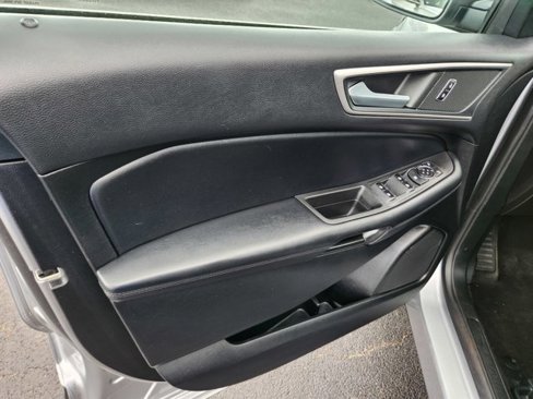 Used 2022 Ford Edge SEL w/ Convenience Package image 37