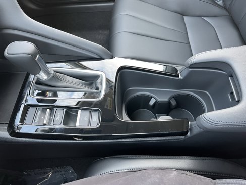 New 2025 Acura Integra image 25