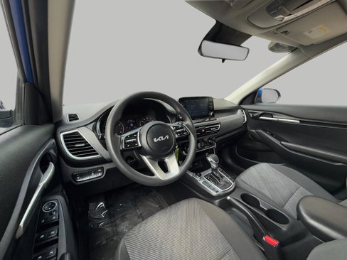 Used 2023 Kia Seltos LX image 21