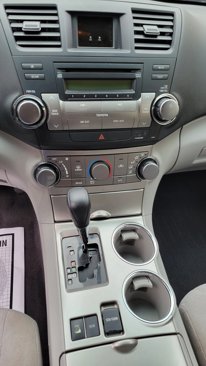 Used 2012 Toyota Highlander 4WD image 14