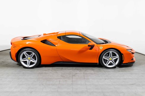 Used 2024 Ferrari SF90 Spider image 13