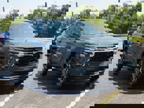 New 2025 Chevrolet Trax LT w/ Driver Confidence Package image 2