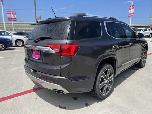 Used 2017 GMC Acadia Denali w/ Technology Package image 5