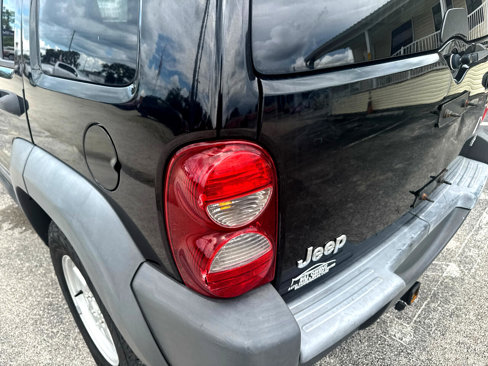 Used 2006 Jeep Liberty Sport image 34