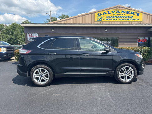 Used 2018 Ford Edge Titanium w/ Equipment Group 301A image 3
