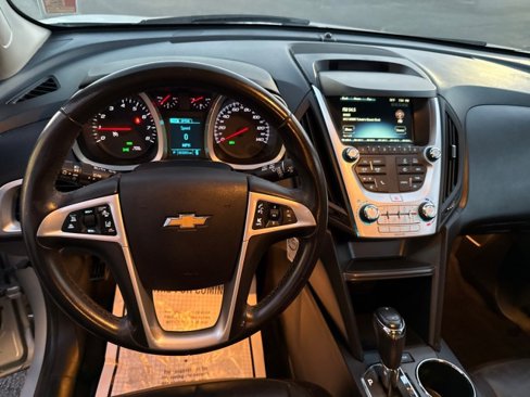 Used 2016 Chevrolet Equinox LTZ w/ Enhanced Convenience Package image 16