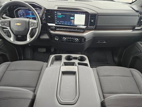 Used 2024 Chevrolet Silverado 1500 LT image 5