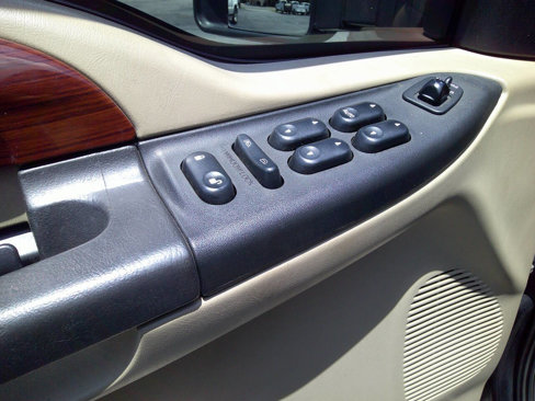 Used 2005 Ford Excursion Limited image 10