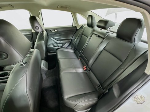 Used 2019 Volkswagen Jetta SE image 27