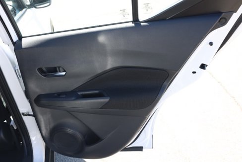 Used 2024 Nissan Kicks SV image 19
