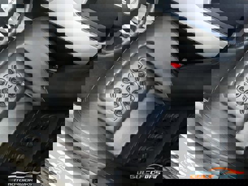 Used 2006 Ford GT image 30