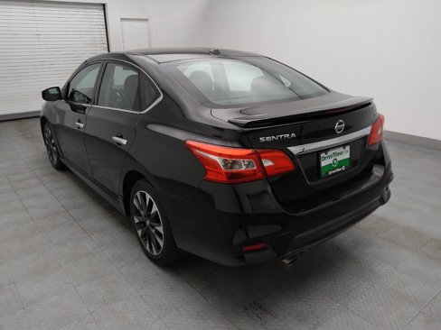 Used 2019 Nissan Sentra SR image 5
