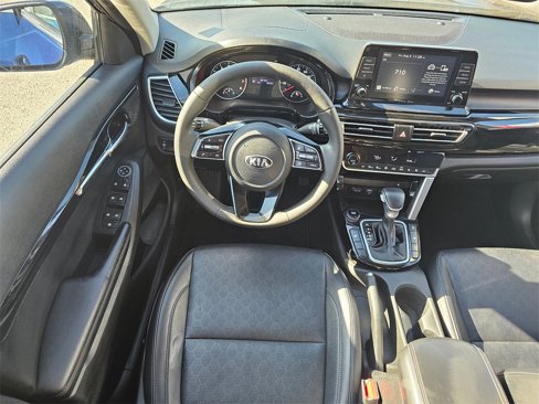 Used 2021 Kia Seltos EX image 13