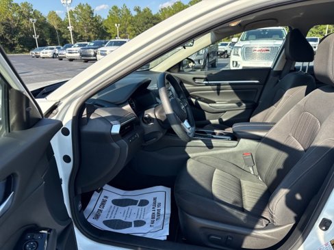 Used 2023 Nissan Altima 2.5 SV image 19