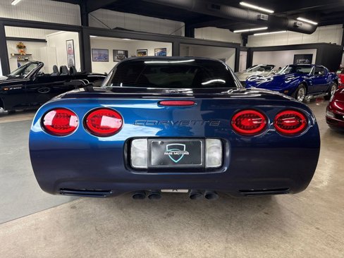 Used 2000 Chevrolet Corvette Coupe w/ Roof Pkg image 10