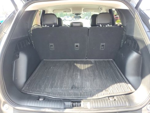 Used 2022 Ford Escape SEL image 9