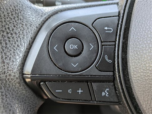 Used 2020 Toyota RAV4 XLE image 15