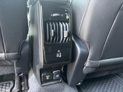 Used 2022 Jeep Compass Altitude w/ Convenience Group image 16