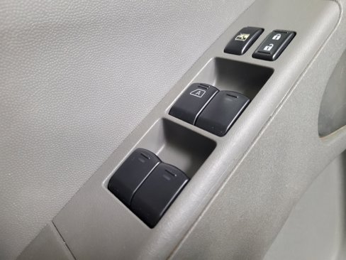 Used 2019 Nissan Frontier SV image 27