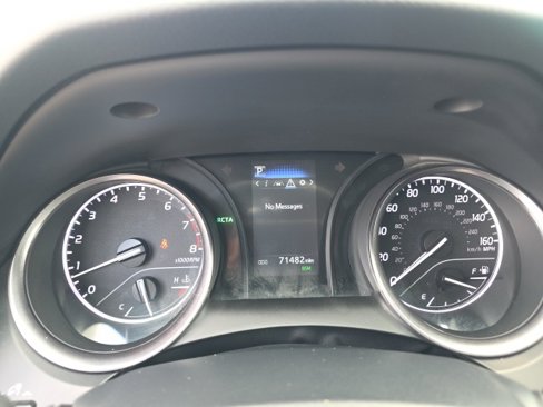 Used 2022 Toyota Camry SE image 41