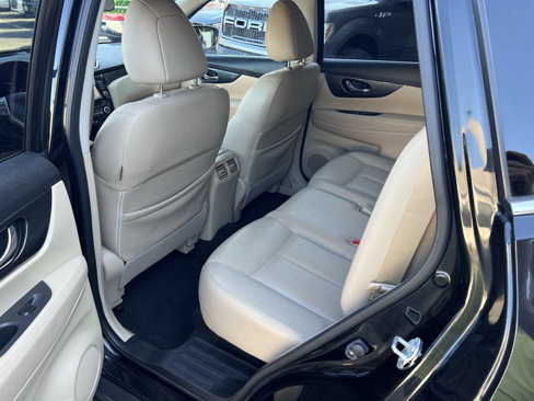 Used 2016 Nissan Rogue SL image 13