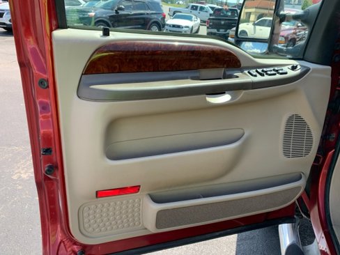 Used 2003 Ford F250 Lariat image 10