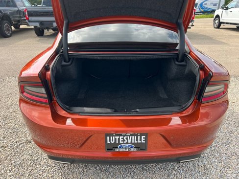 Used 2020 Dodge Charger SXT w/ Blacktop Package image 18