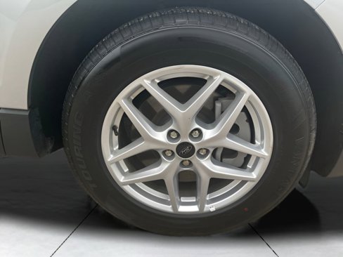 Used 2024 Ford Edge SEL image 41