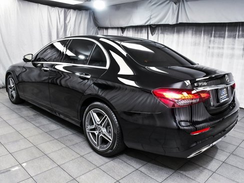 Used 2023 Mercedes-Benz E 350 4MATIC Sedan image 4