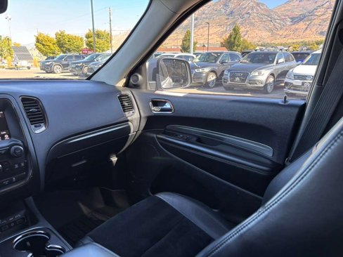 Used 2018 Dodge Durango GT image 34