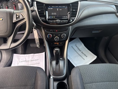 Used 2019 Chevrolet Trax LS image 18