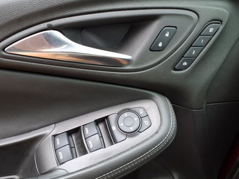 Certified 2023 Buick Encore GX Essence w/ Experience Buick Package image 32