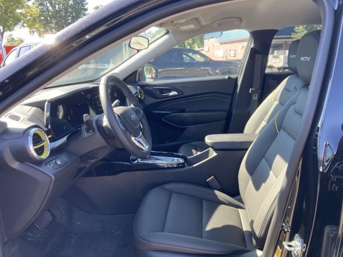 New 2025 Chevrolet Trax ACTIV w/ Driver Confidence Package image 9