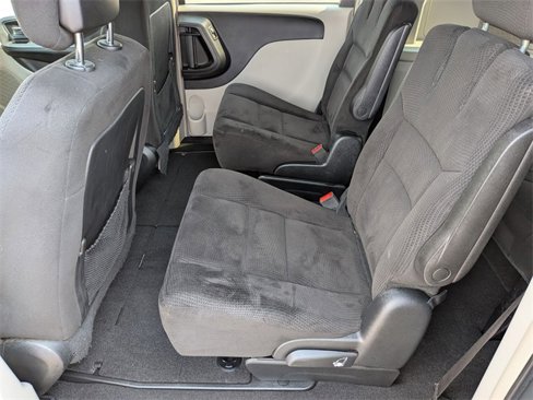 Used 2014 Chrysler Town & Country Touring image 22