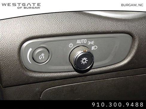 Used 2023 Chevrolet Malibu LT image 14