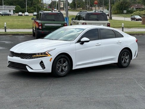 Used 2023 Kia K5 LXS image 9