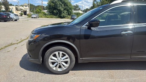 Used 2016 Nissan Rogue SV image 4