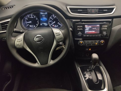 Used 2016 Nissan Rogue S image 22