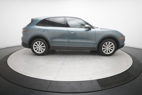 Used 2019 Porsche Cayenne S image 8