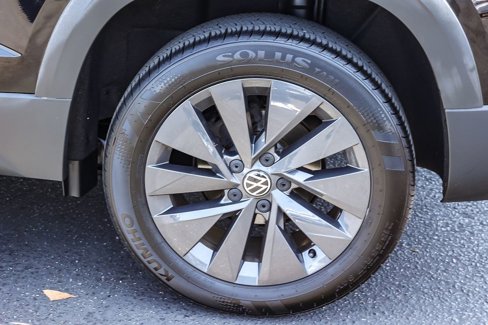 Certified 2022 Volkswagen Taos S image 10