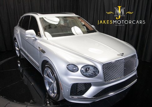 Used 2023 Bentley Bentayga Plug-In Hybrid image 22