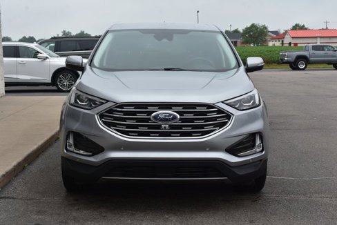 Used 2022 Ford Edge Titanium w/ Equipment Group 301A image 8