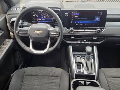 Used 2024 Chevrolet Colorado LT image 27