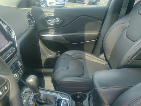 Used 2022 Jeep Cherokee Limited image 17